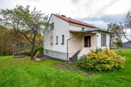 Dom wraz z działką budowlaną na Zalesiu