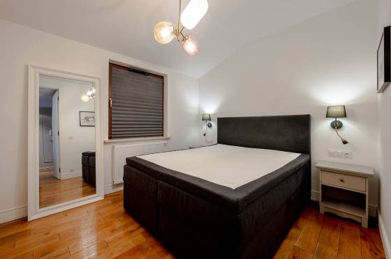 Komfortowe mieszkanie w centrum z garażem