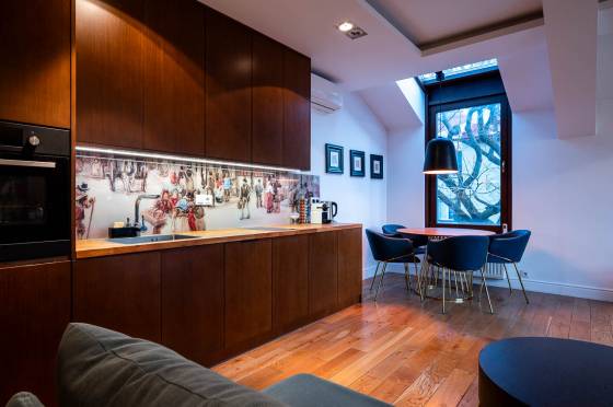 Komfortowe mieszkanie w centrum z garażem