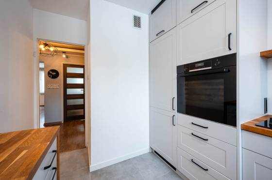 Mieszkanie trzypokojowe na Kmieciach