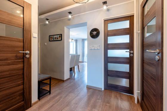 Mieszkanie trzypokojowe na Kmieciach