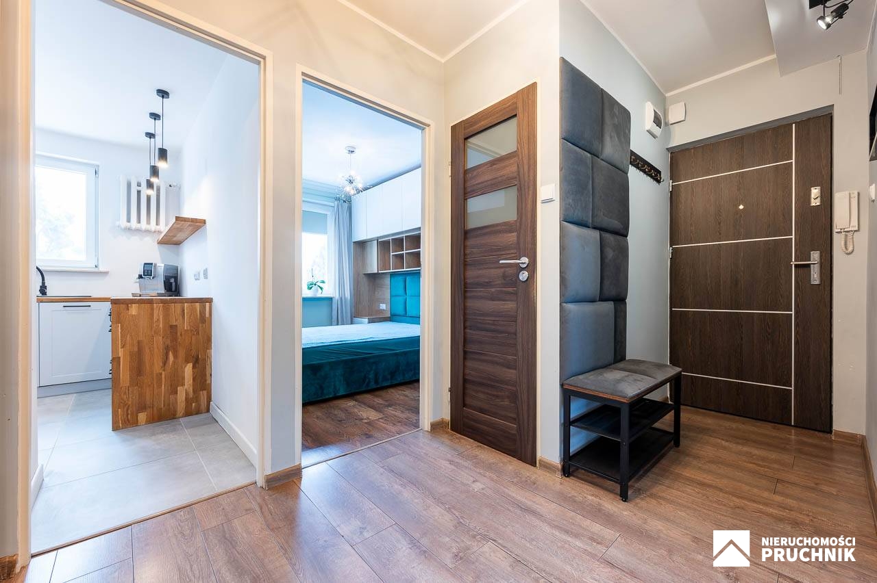 Mieszkanie trzypokojowe na Kmieciach